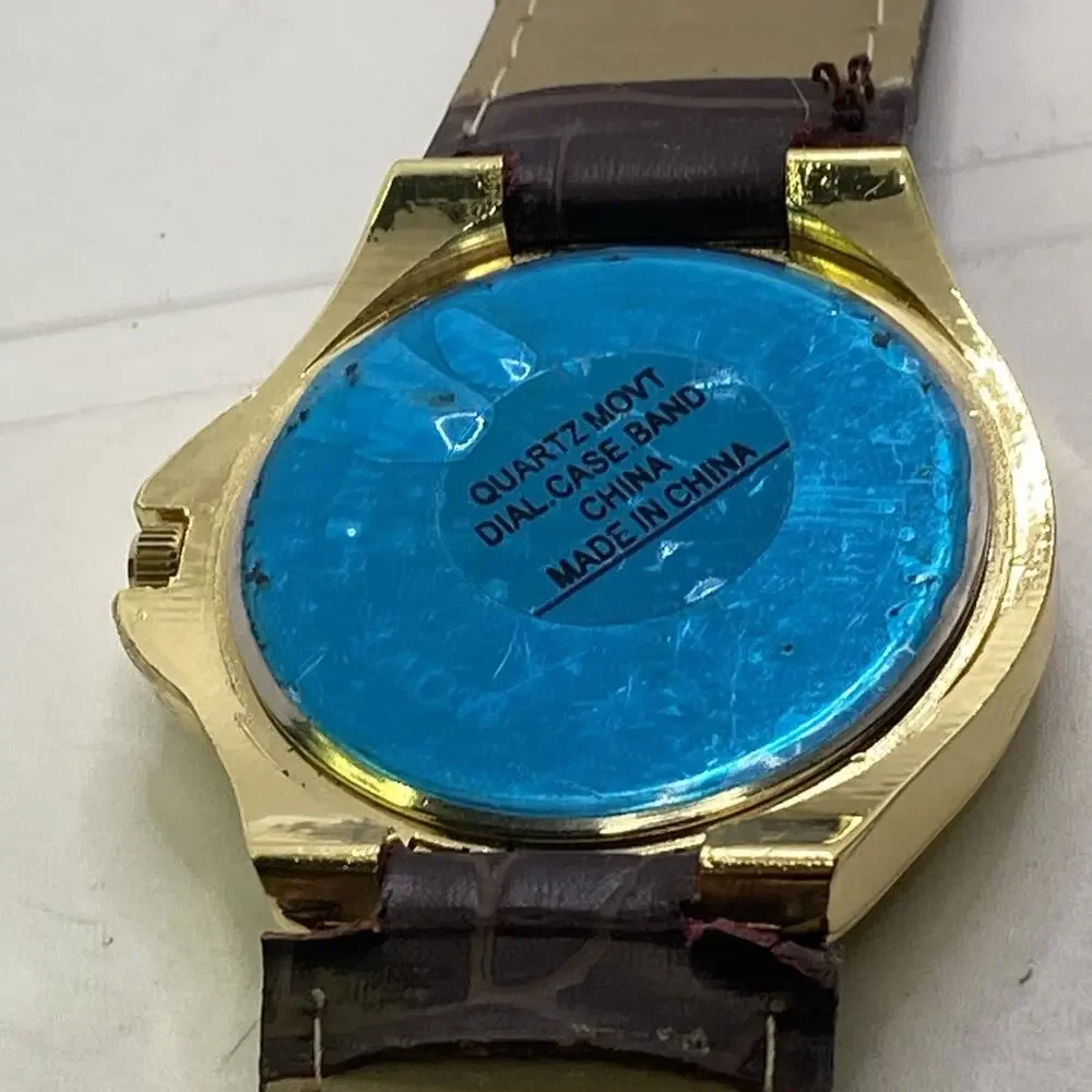 Mens Gold Tone Brown Leather Watch New Battery
